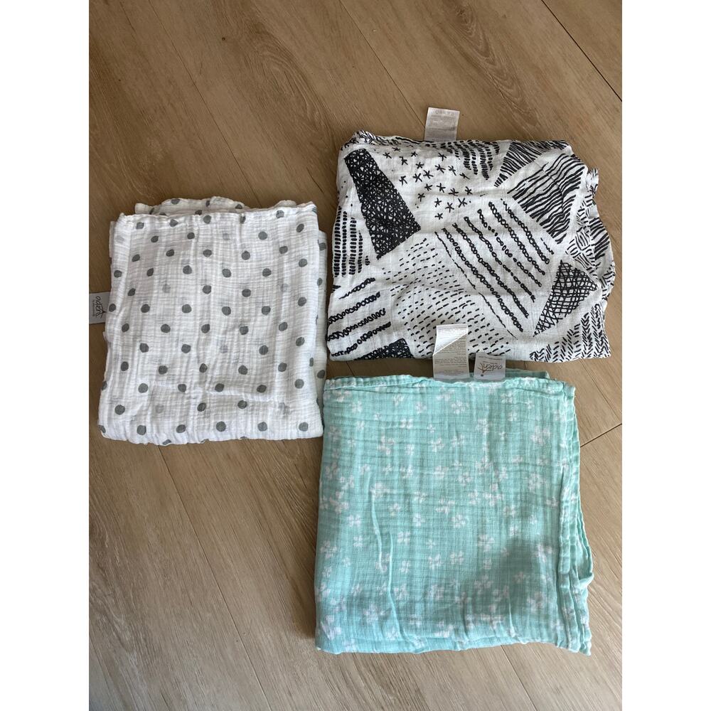 Aden + Anais muslin swaddle blankets set of 3 organic cotton